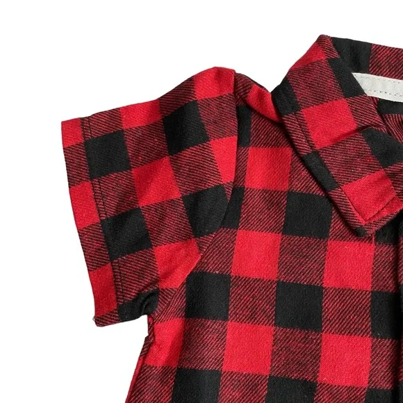 0-3 month Plaid Romper Red And Black Cotton Blend. Snap Closure - Picture 5 of 7